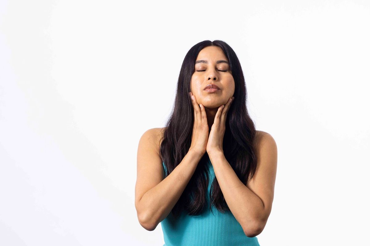 Complete Guide to Applying Black Seed Oil on Face