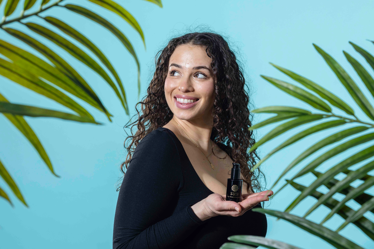 A Complete Guide to Using Moroccan Argan Oil for Hair - Minarra